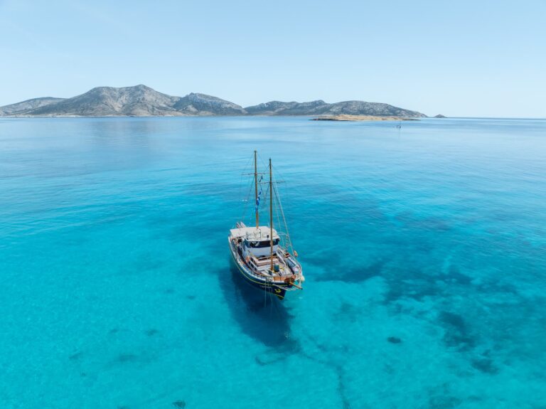 Naxos-boat-cruise-1