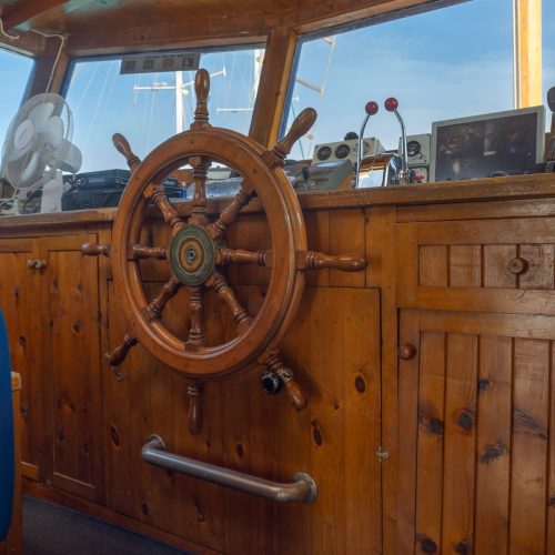 Naxos-boat-cruise